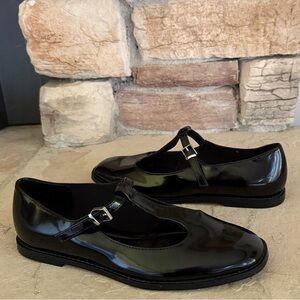 Black Patent Leather Mary Jane Shoes